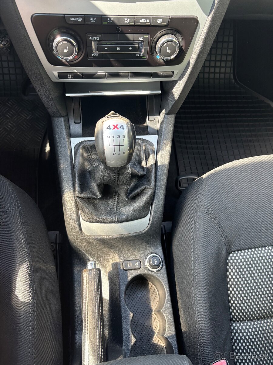 Škoda Octavia Combi 2.0 TDI 4x4 Scout - 13