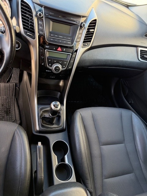 Hyundai i30 CW Combi - 13