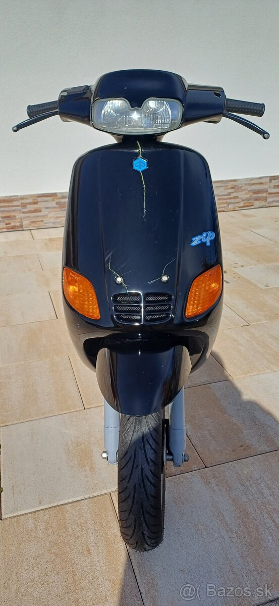 Piaggio Zip Fast Rider - 13