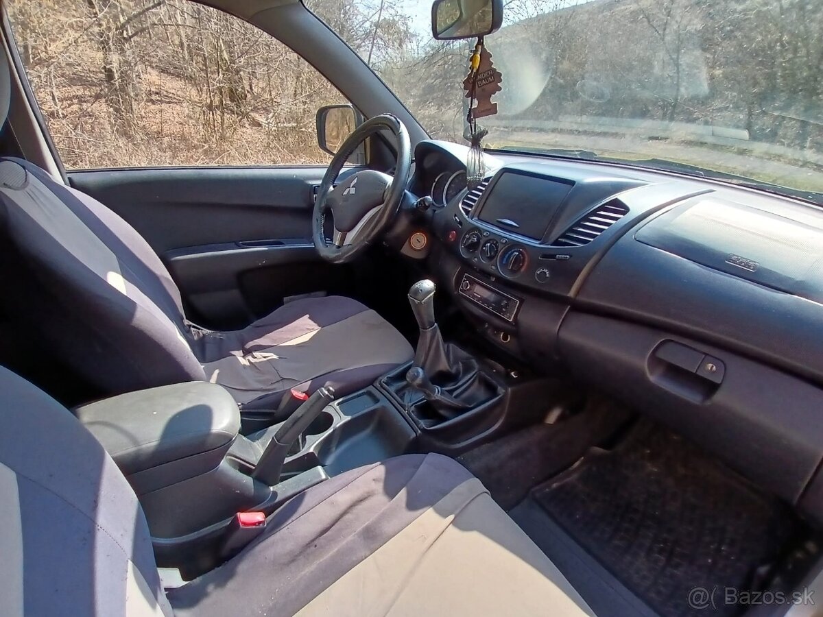 Mitsubishi L200, r.v. 2014 - 13
