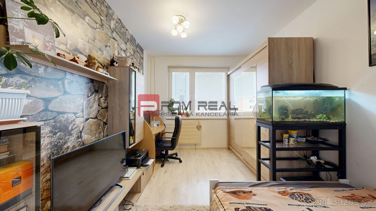 PREDAJ veľkého 3 izbového bytu - 13