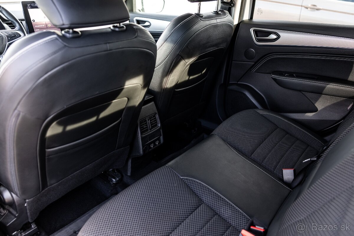 Renault Arkana E-TECH Intens - 13