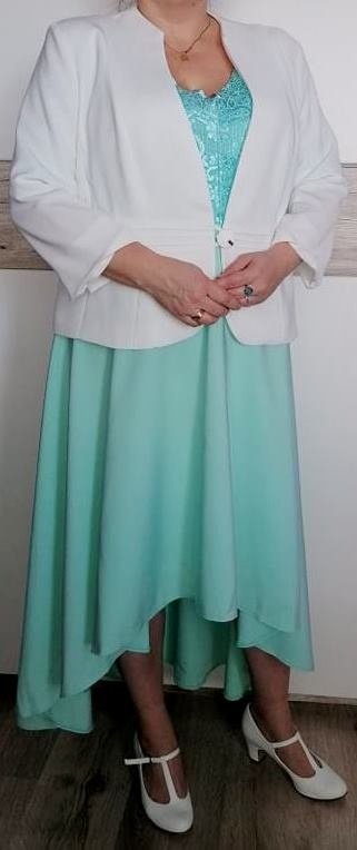 Spoločenské mentolové spoločenské šaty pre moletky - 13