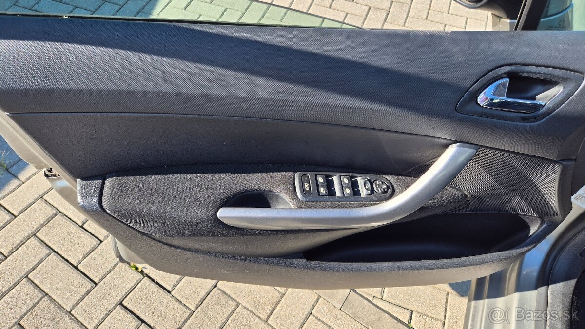 Peugeot 308 1.6 HDi Exclusive - 13