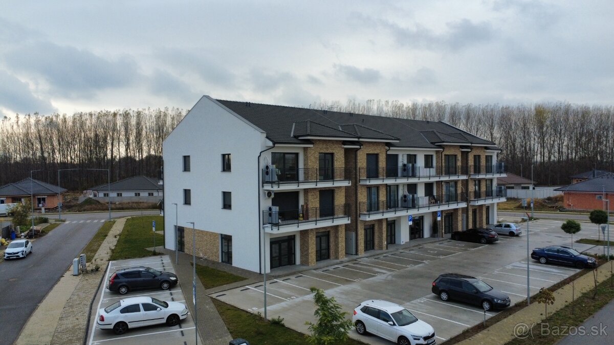 Slnečný, zariadený 2 izbový byt, parkovanie, novostavba - 13