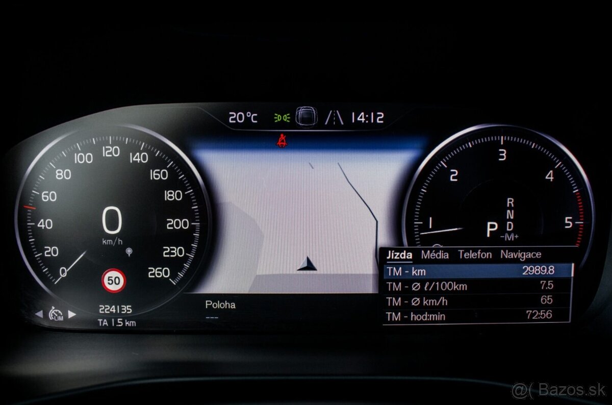 Volvo XC40 D4 Momentum AWD A/T - 13