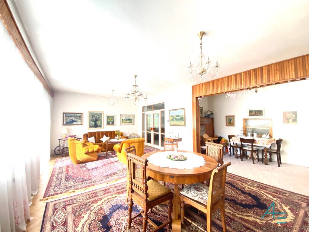 Vila, 6 i, aj pre dve rodiny, na firmu , so záhradou v cent - 13