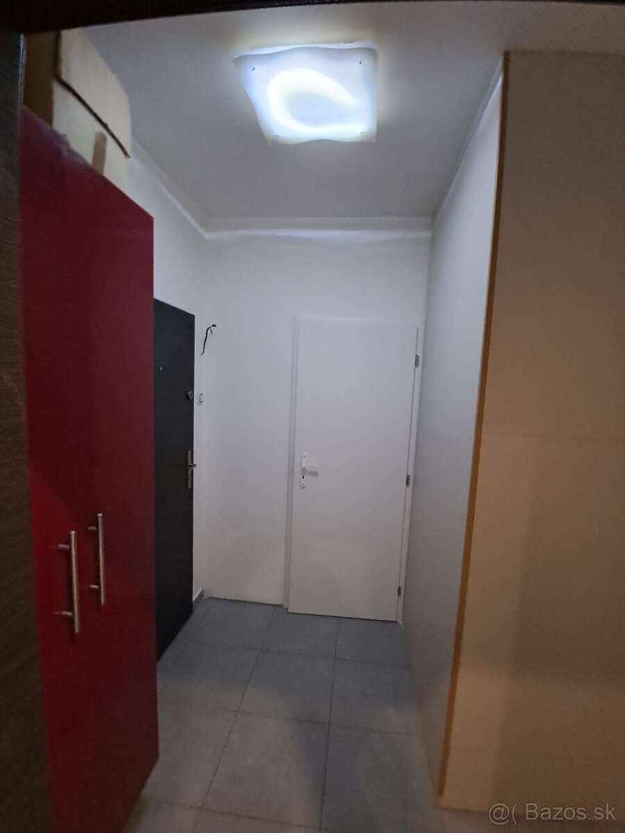 Na prenajom 2 izbovy byt Vrakuna - 13