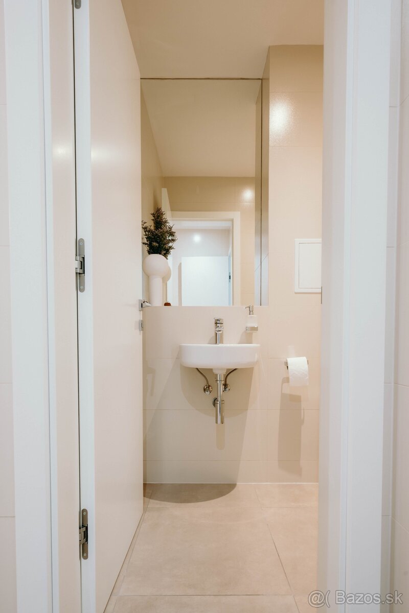 Nadčasová elegancia v srdci zelene - 13