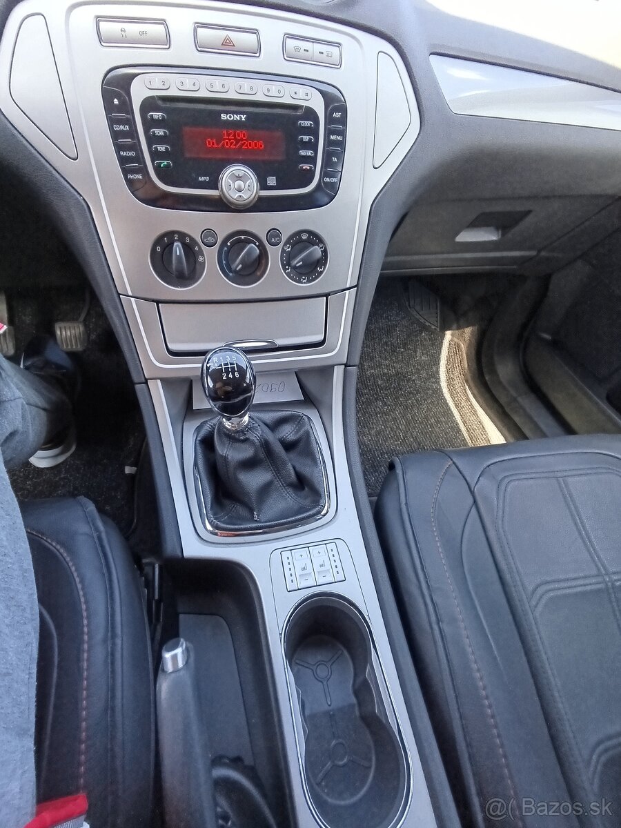 Predám Ford Mondeo AC Kombi r.v.2008 - 13