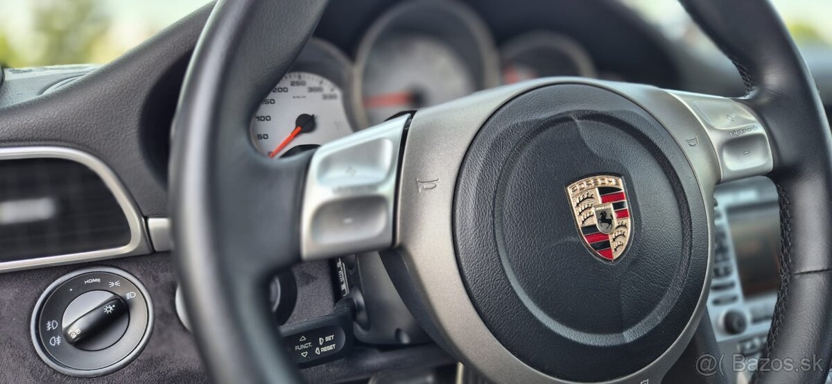 Porsche 911 997 Carrera 4S - 13