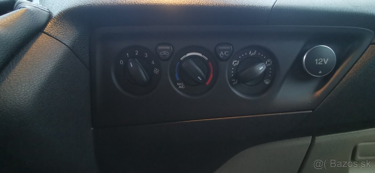 Ford Tourneo Custom Titanium L2H1/8miest/2,0TDCi/125kW/1.gen - 13