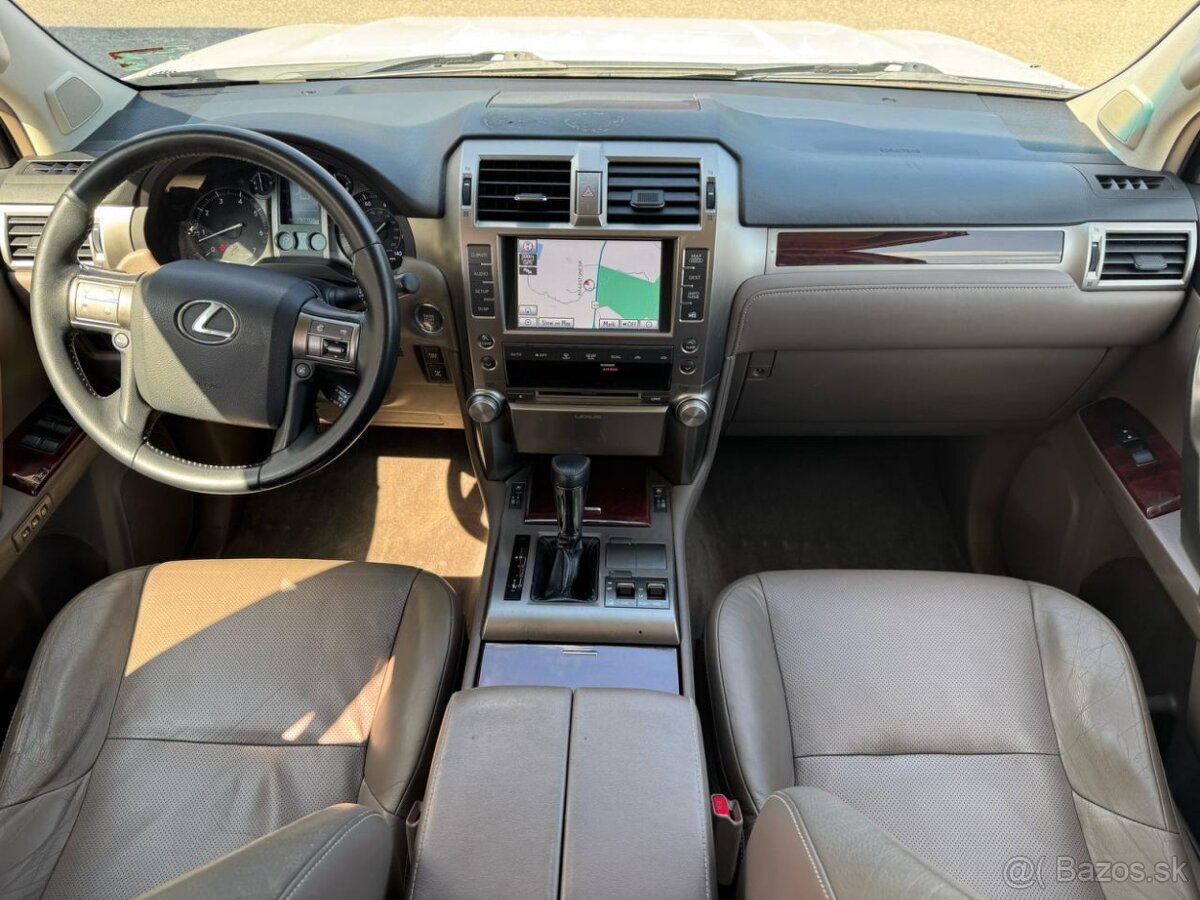 2012 LEXUS GX460 - 13