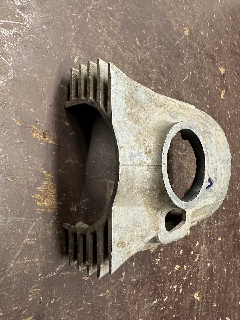 Predám kryt karburátora JAWA ČZ 125 175 250 - 13