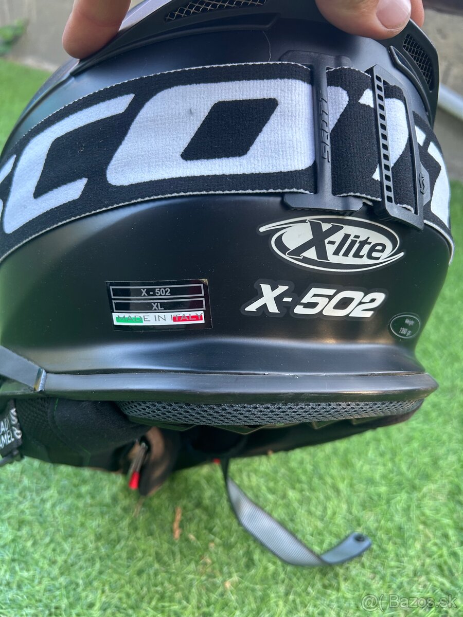 Prilba na motorku MTR - 13