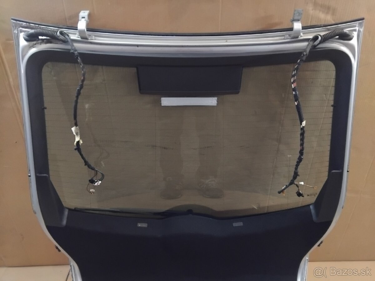 dvere kufra Octavia 3 - LA7W 8E8E - 13