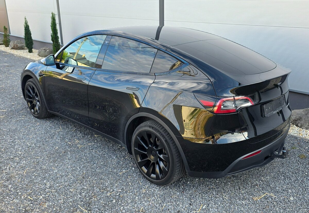 Tesla Model Y Long Range Dual Motor - 13