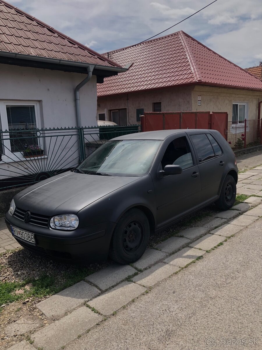 Golf 4 - 13