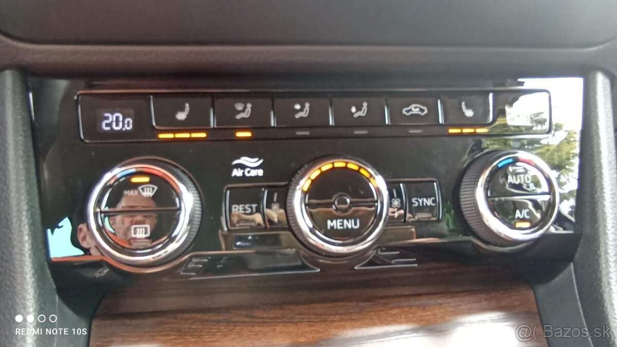 ŠKODA SUPERB SCOUT COMBI 2,0 TDI DSG 4x4 - 13