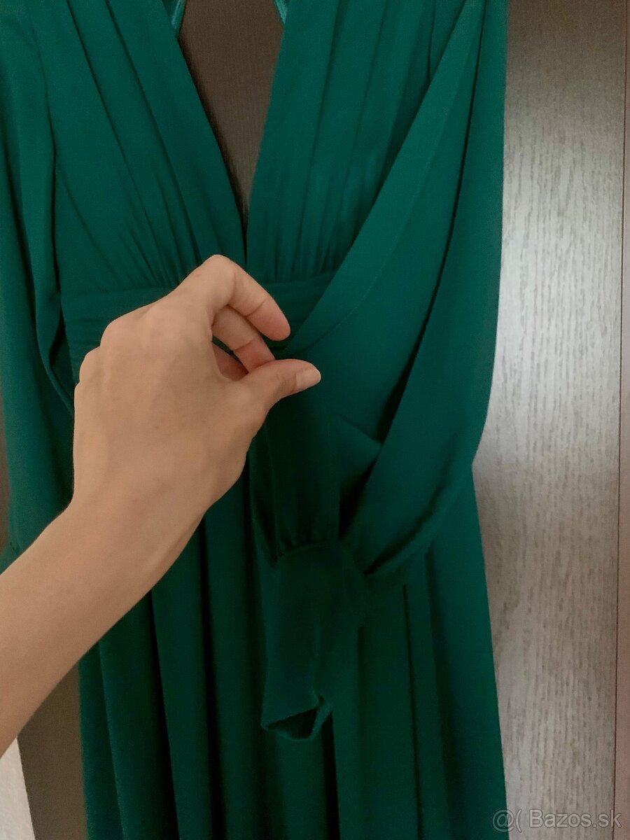 Tmavozelené spoločenské šaty - 13