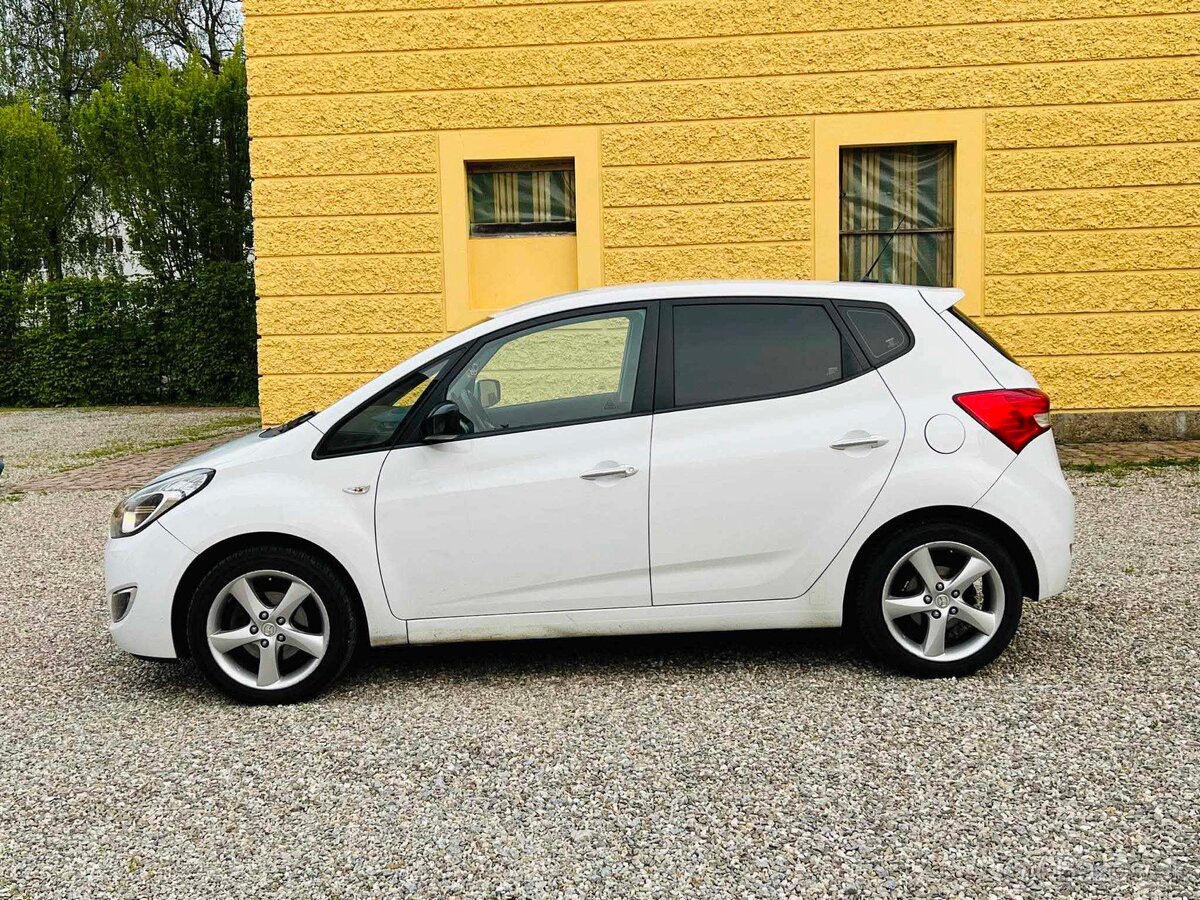 Hyundai IX20 - 13