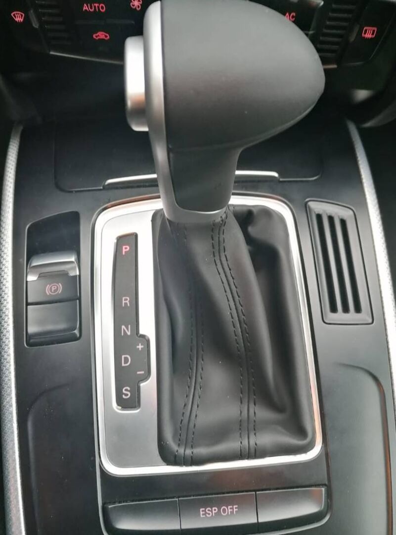 KOZENA RADIACA PAKA AUDI VOLIC AUTOMATU - 13