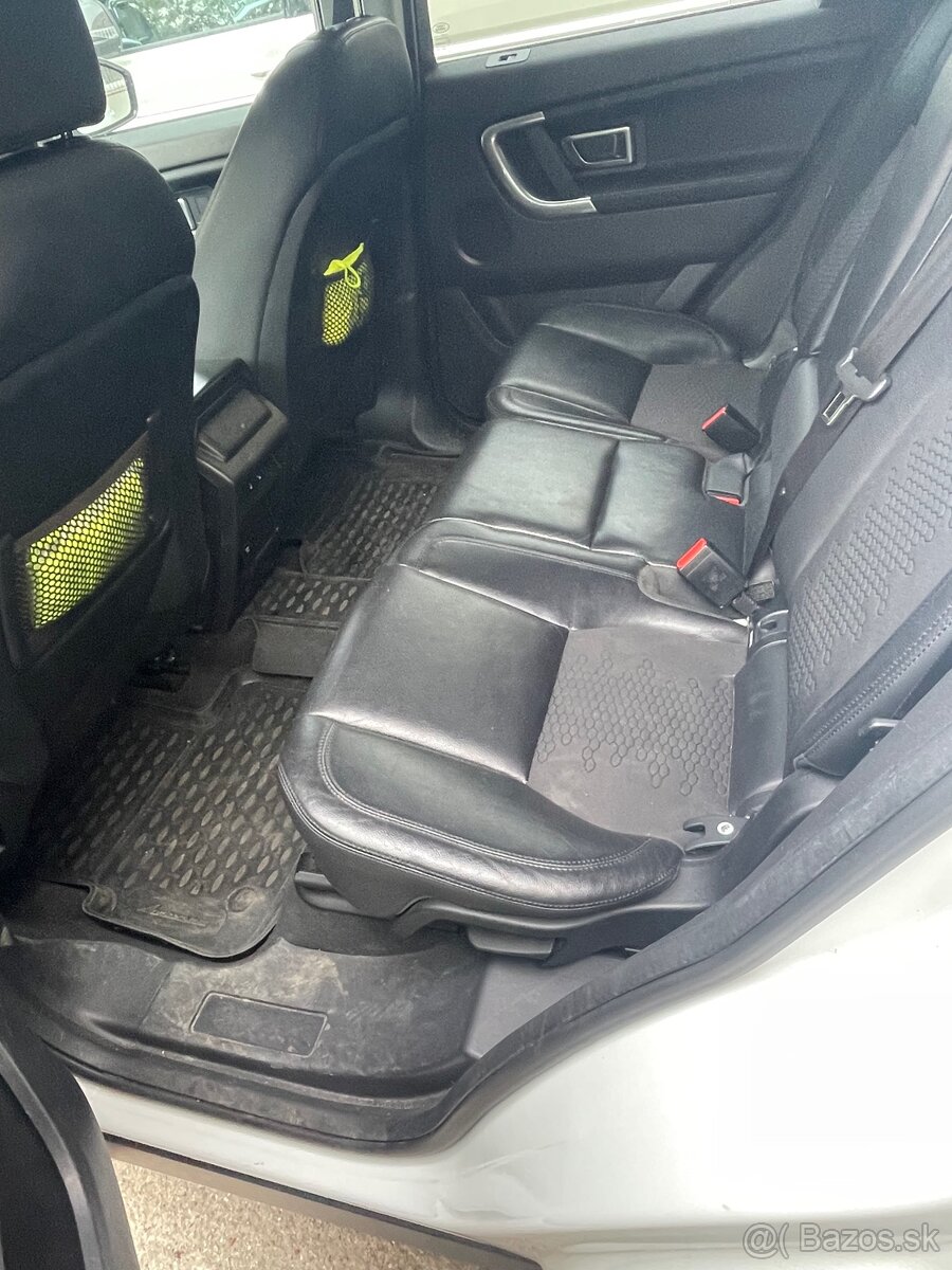 Land Rover Discovery sport 7 miestne - 13