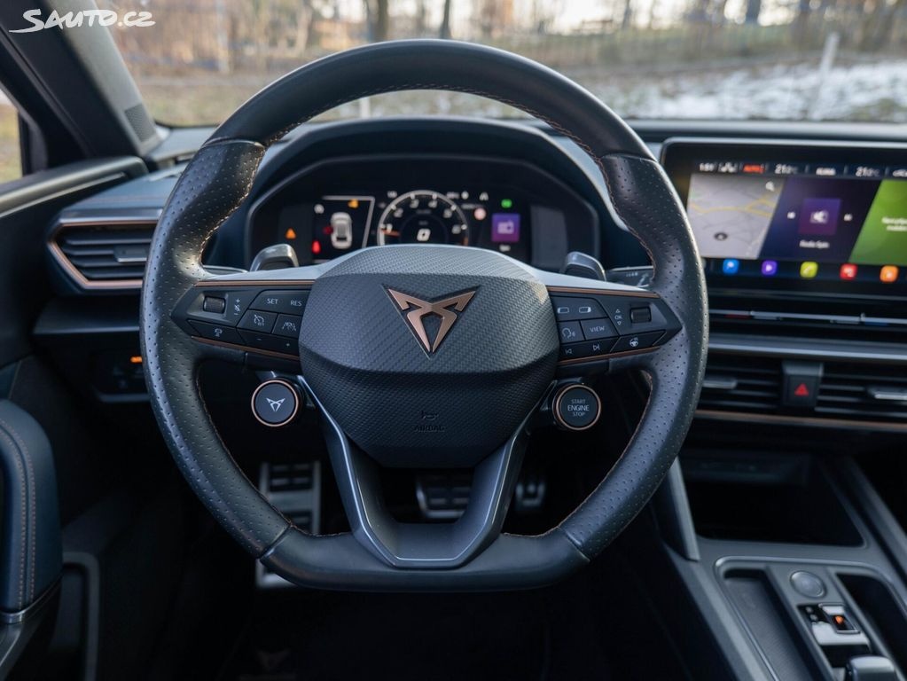 Cupra Leon, 228 kW 4Drive Pano Kůže DCC - 13