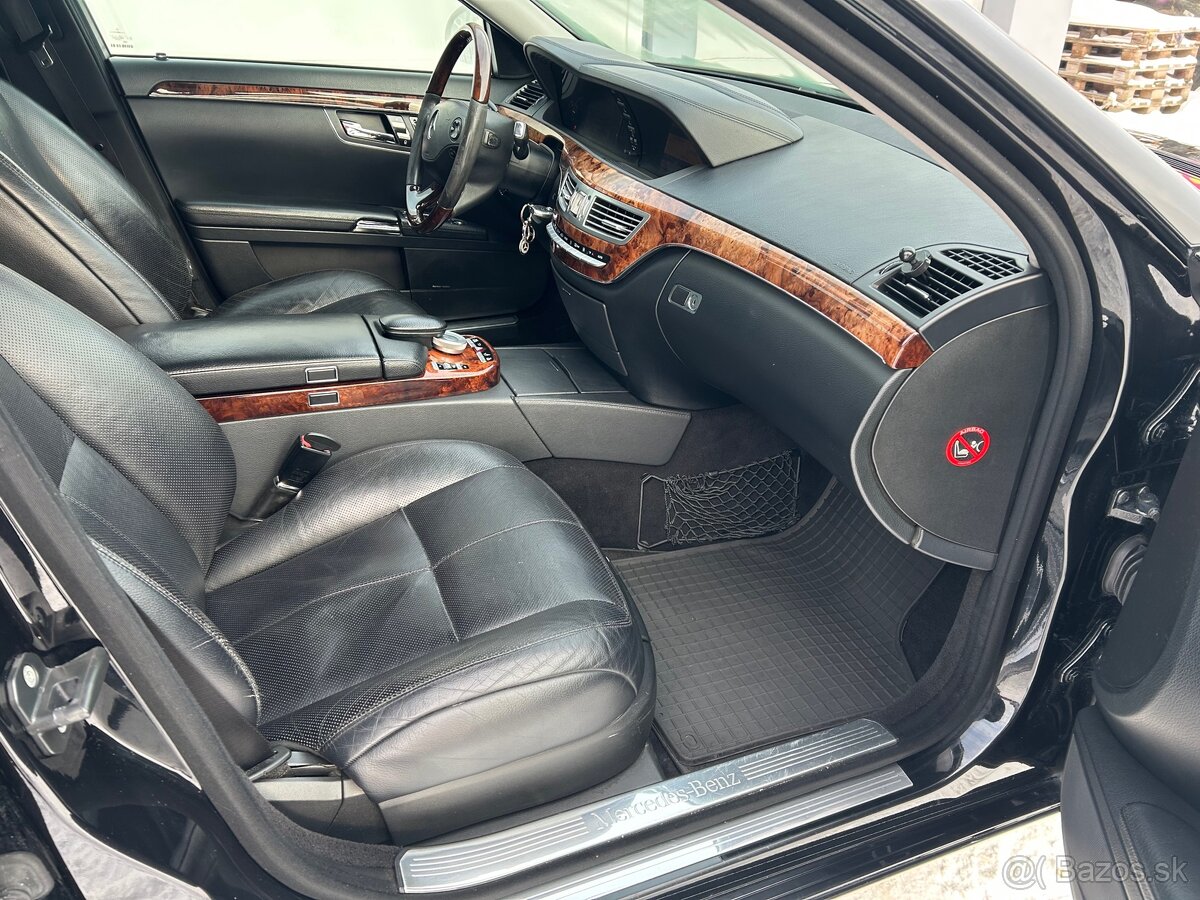 Mercedes S 320 - 13