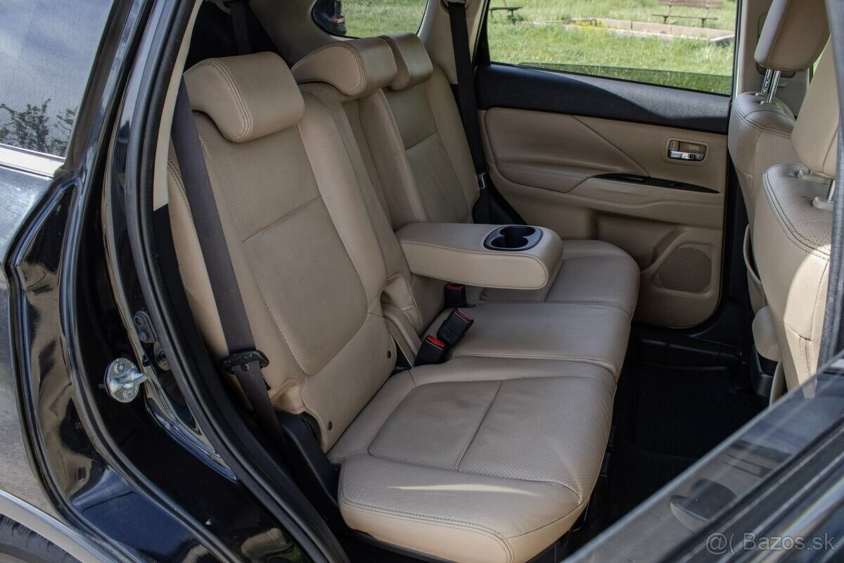 Mitsubishi Outlander 2.2 DI-D 4WD - 13