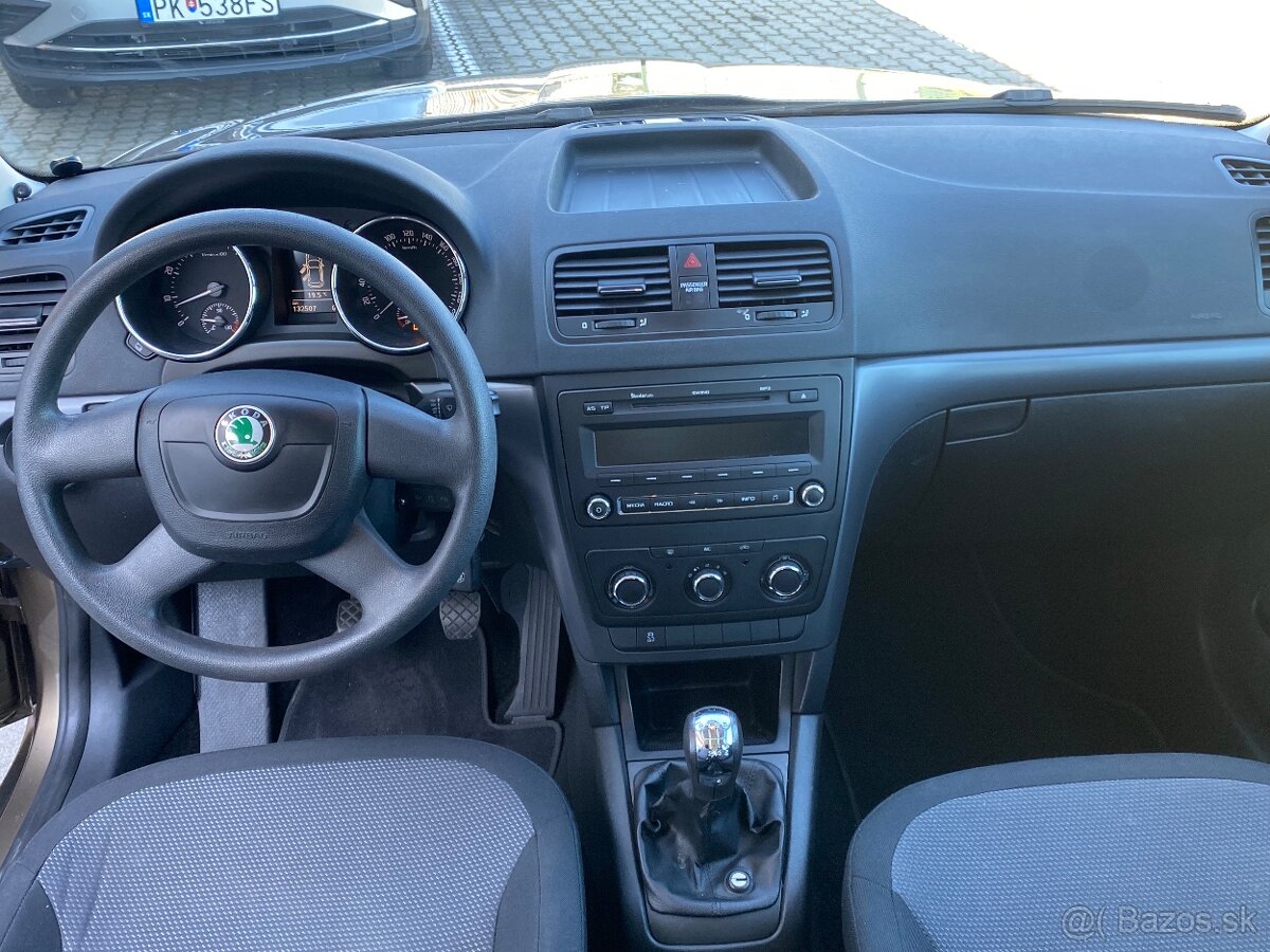 ŠKODA YETI 1,2 benzín - 13