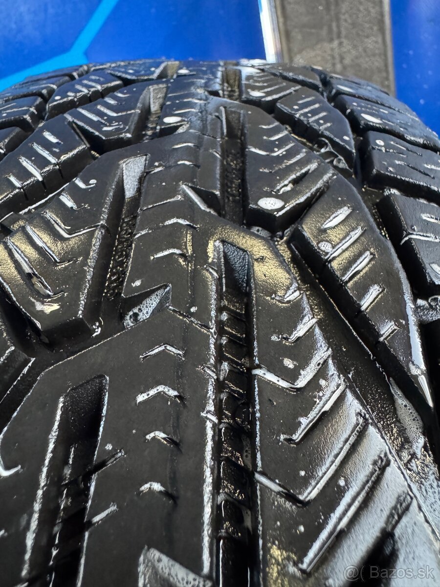 Zimné penumatiky 185 65 r15 - 13
