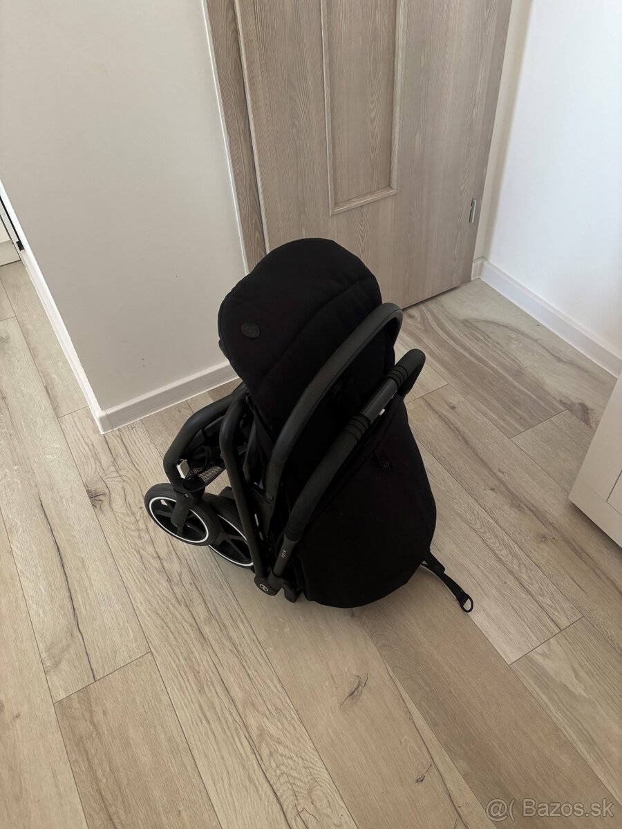 Cybex Eezy S+2 - 13