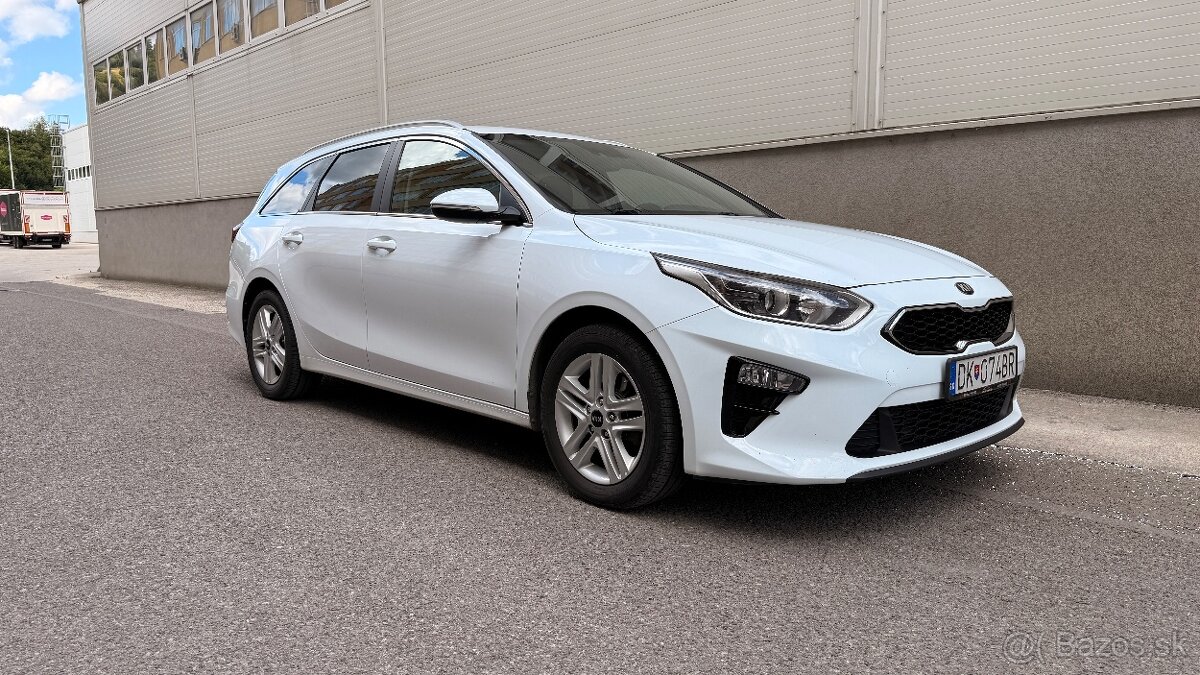 KIA Ceed SW 1.6crdi - 13