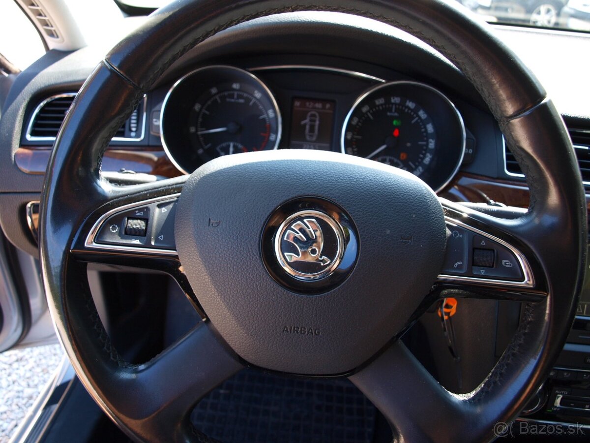 Škoda Superb 1.8 TSI Elegance DSG - 13