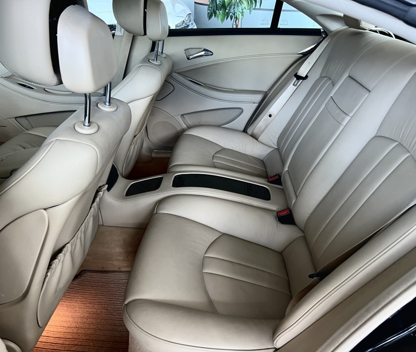 Mercedes-Benz CLS320CDI AMG Optic Automatic - 13