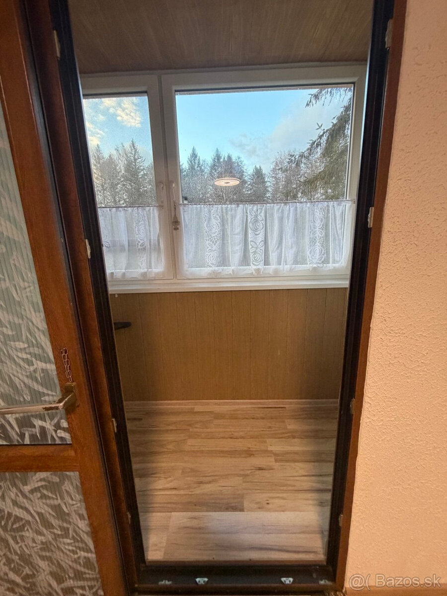 Prenájom 4-izbový byt v Handlovej - 13