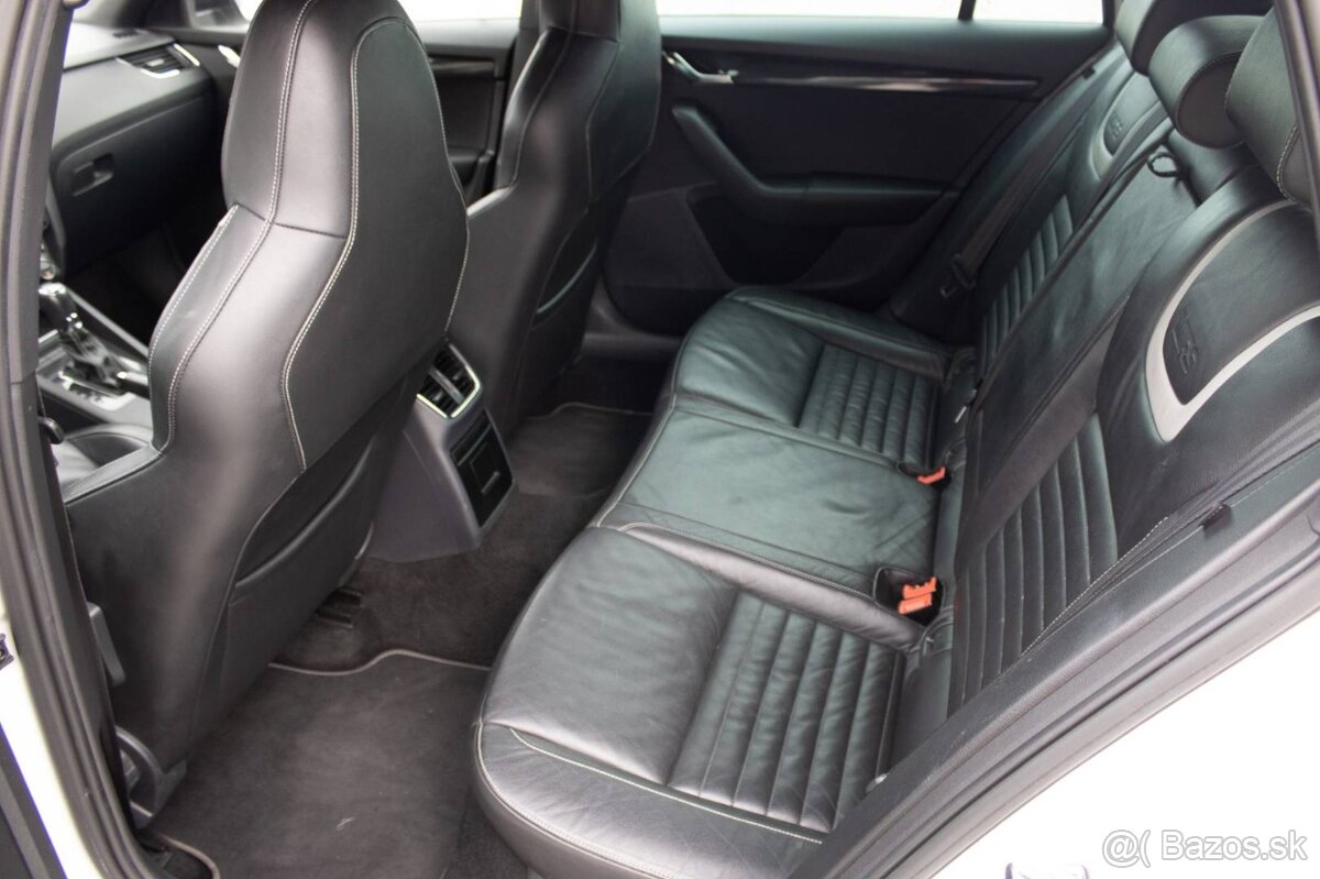 Škoda Octavia Combi 2.0 TDI DPF RS DSG - 13