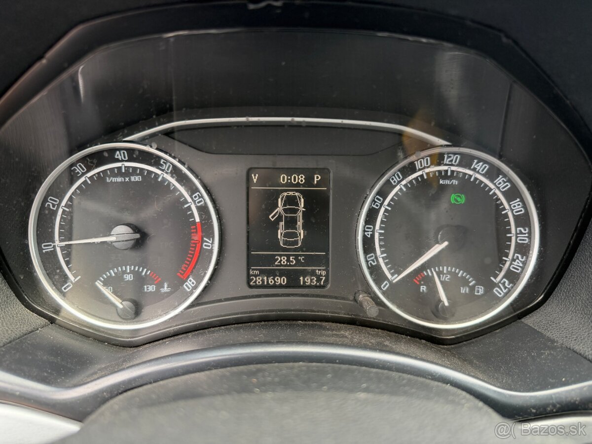 Škoda Octavia 2.0 TFSI RS DSG - 13