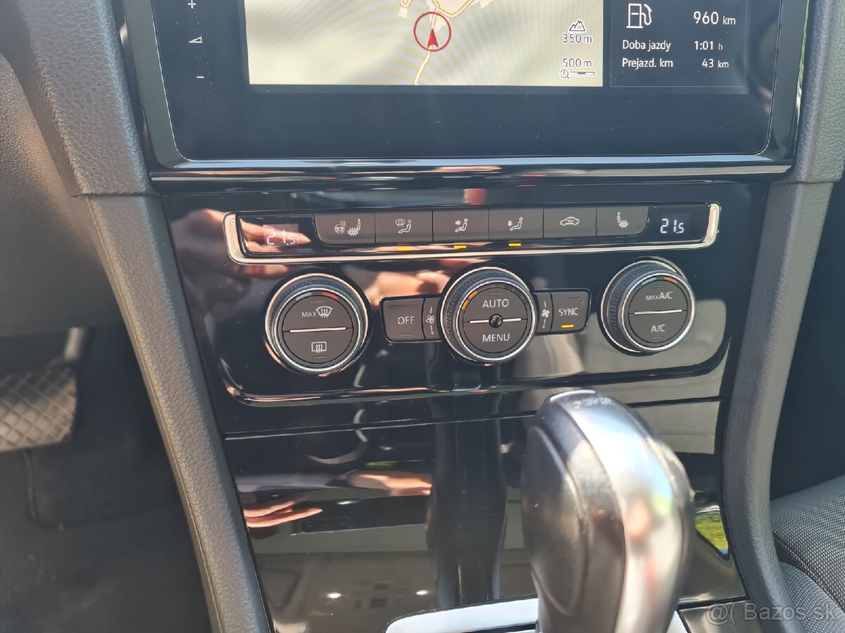 Golf variant 2.0 TDI Highline - 13