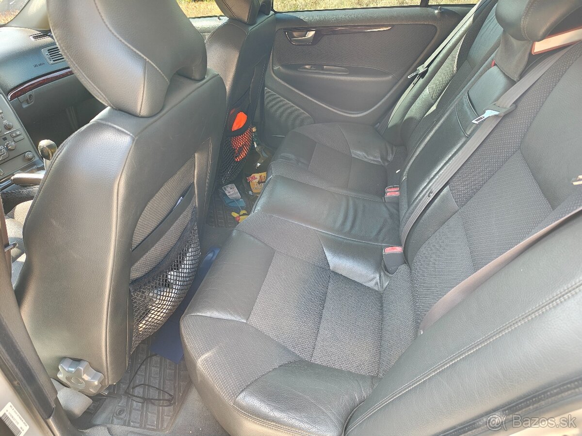 Volvo S60 2,4T manuál 5st. - 13
