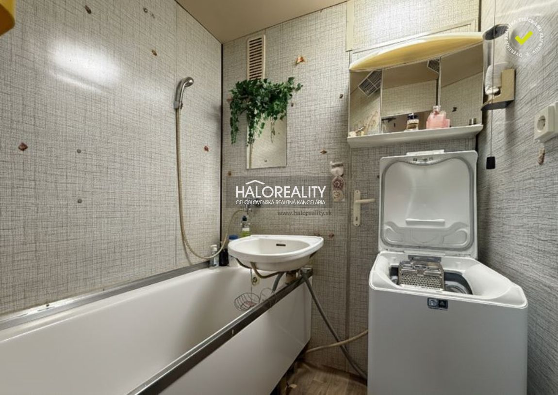 HALO reality - Predaj, trojizbový byt Bánovce nad Bebravou, - 13