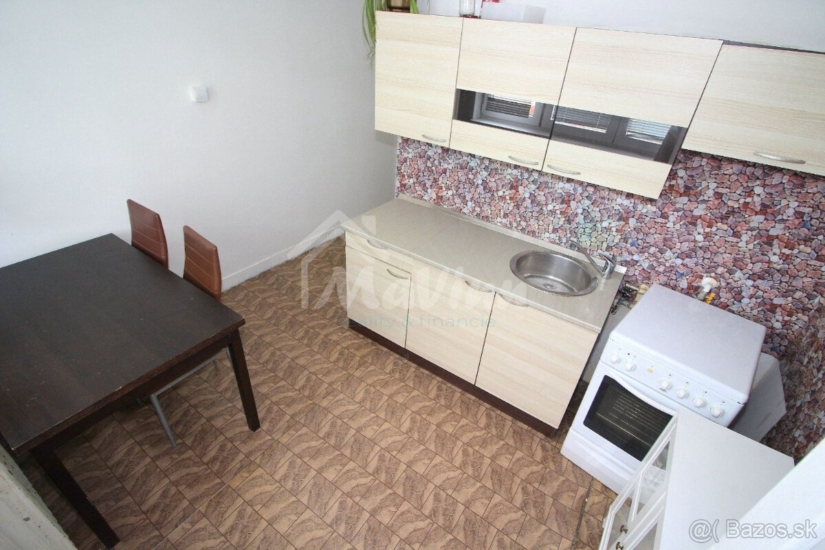 PRENÁJOM 2 izb BYT 50m2 Makarenkova ul. Partizánske - 13