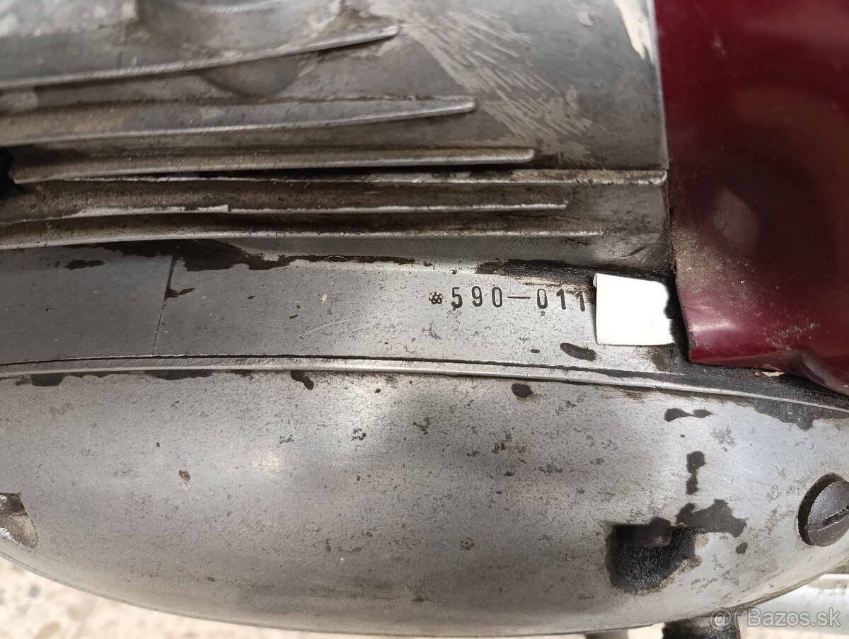 Jawa 250/590 šport - 13