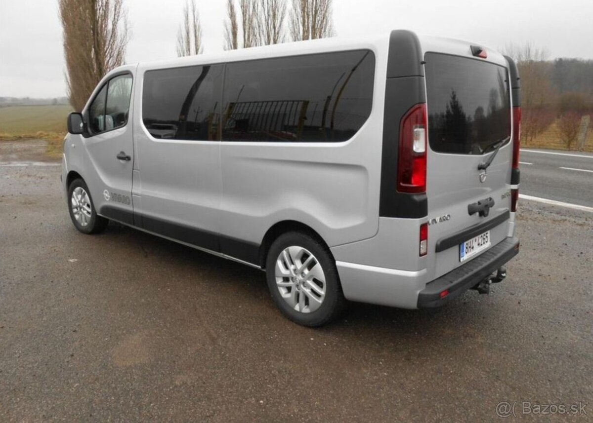 Opel Vivaro 1,6 92 kW 9 Míst Serviska nafta - 13