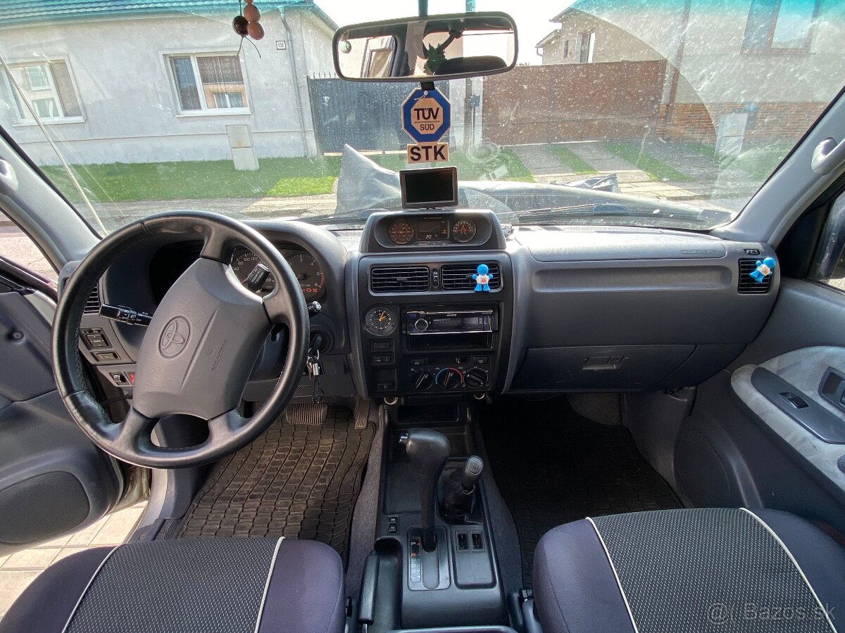 Toyota Landcruiser - 13