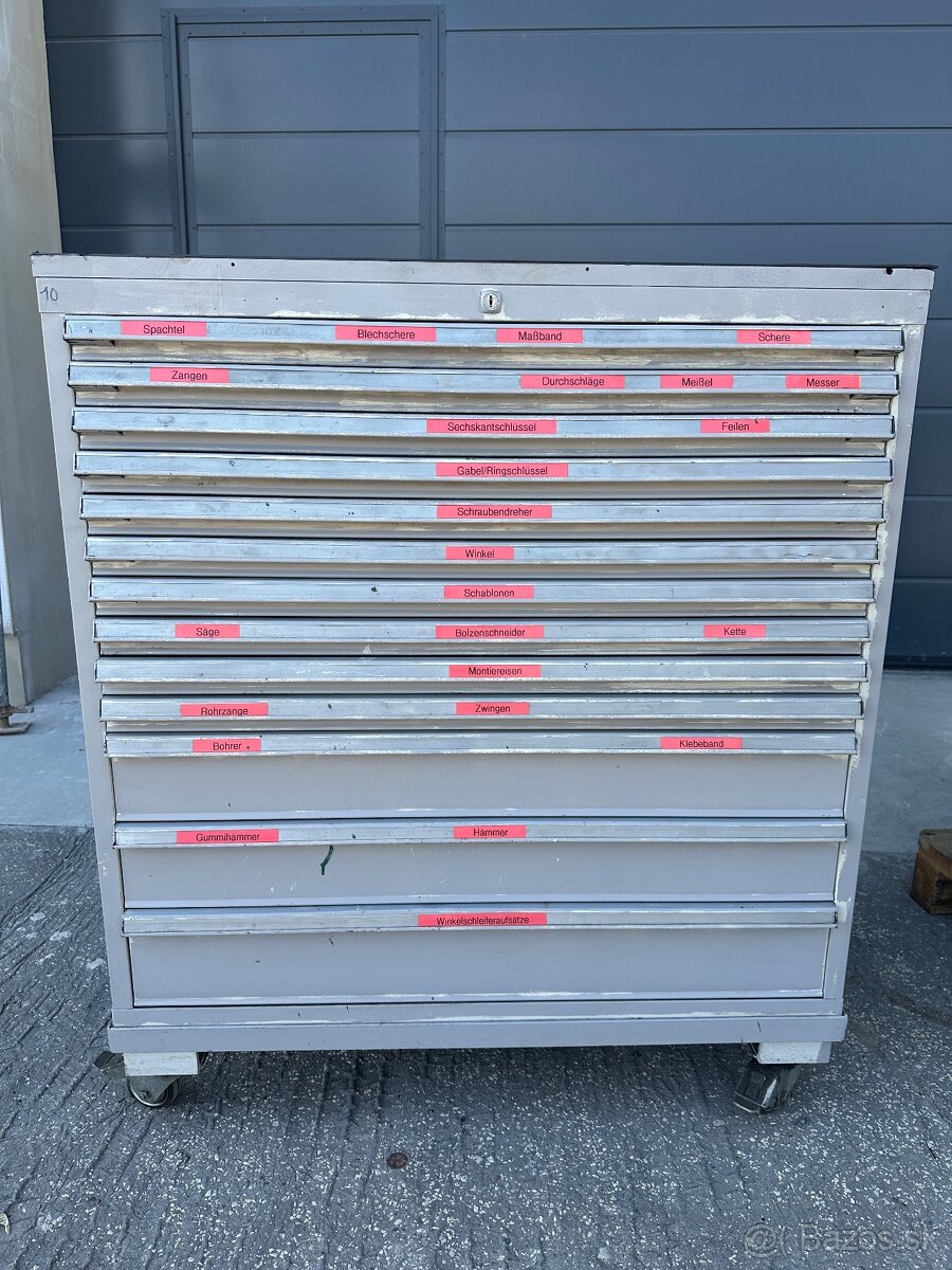 Skrina na naradie - 13