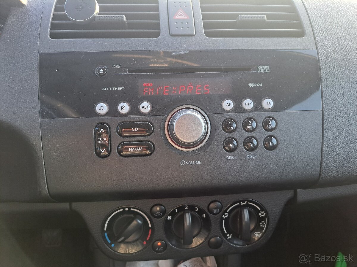 Suzuki Swift 1.3 Freeze - 13