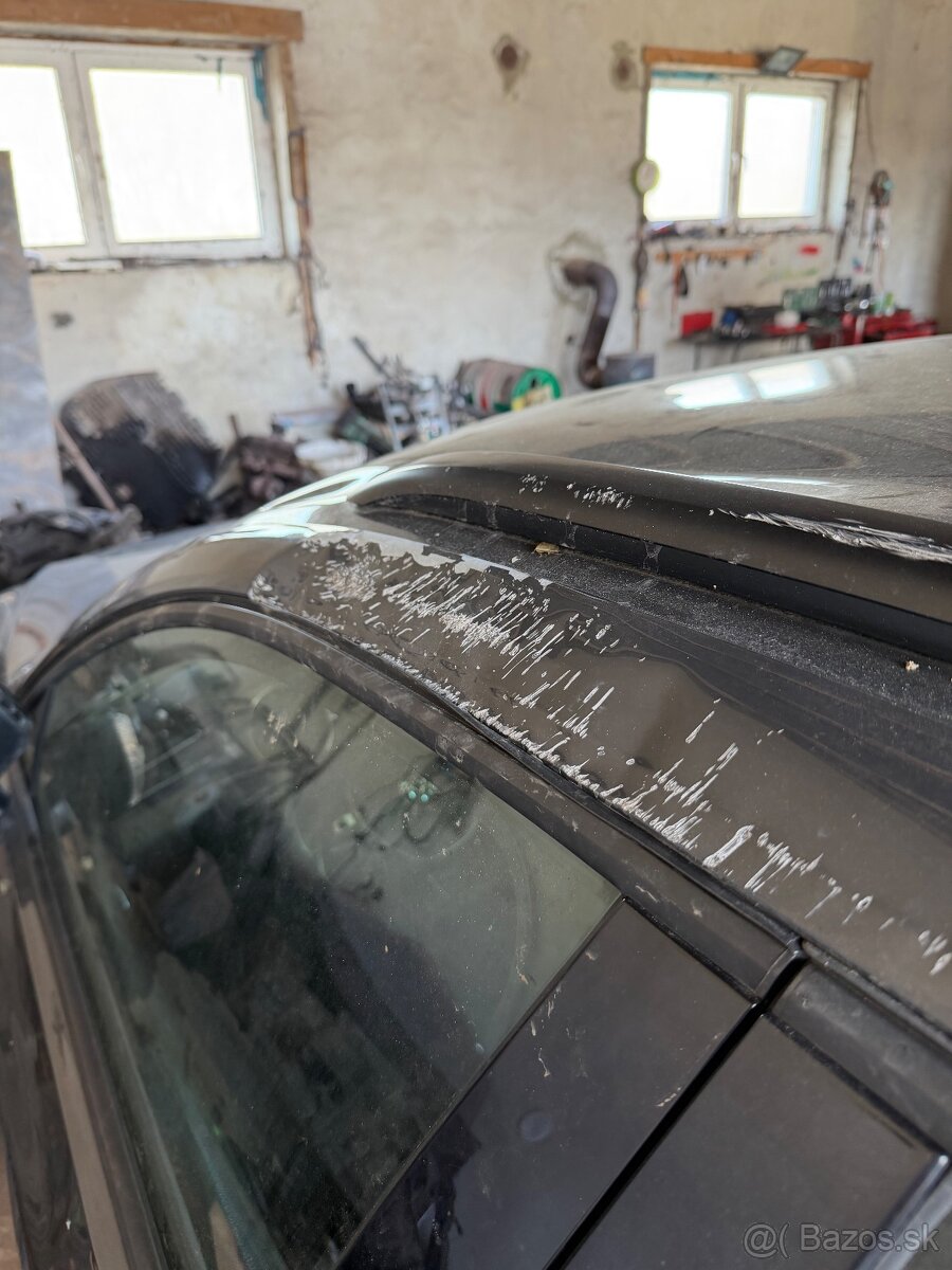 Volkswagen Passat B8 havarované - 13