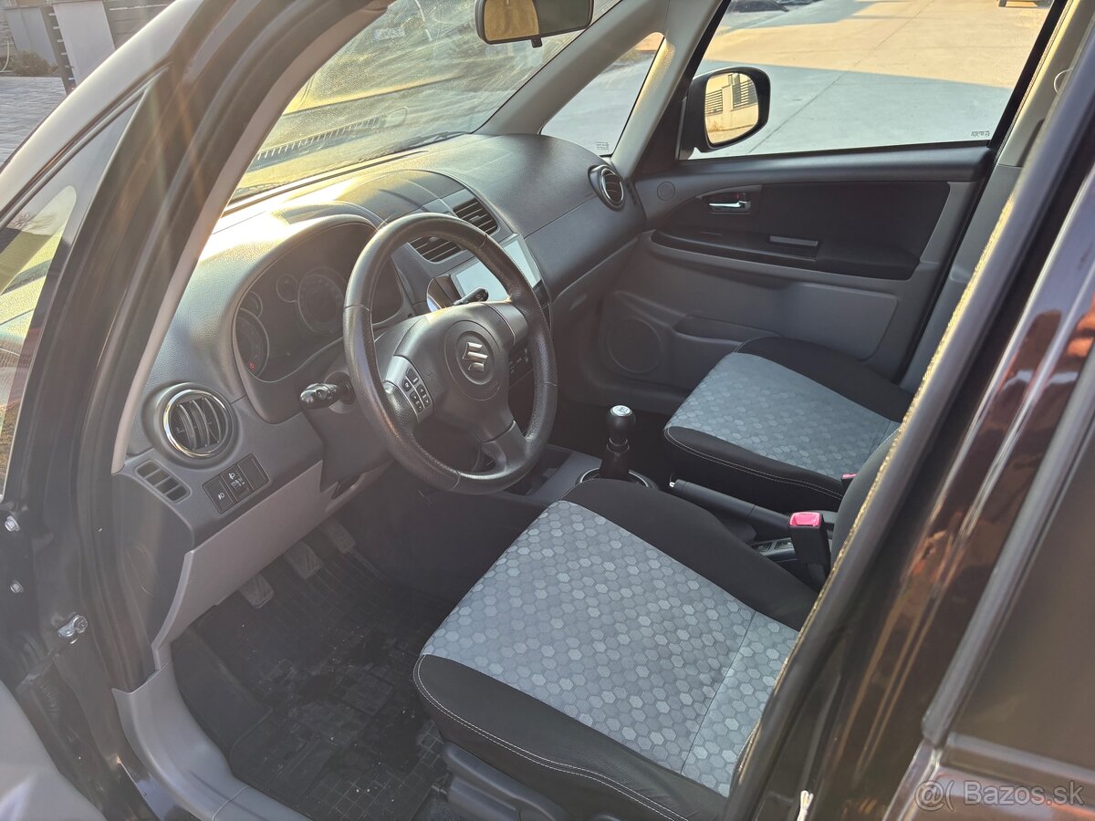 Suzuki SX4 4x4 1.6 benzin - 13